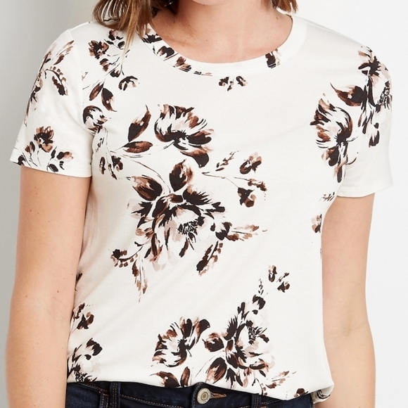 Maurices Off-White Floral Print Short Sleeve Tee NWT - Picture 1 of 11